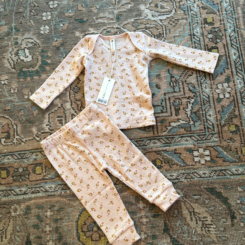 NWT Quincy Mae Ribbed Pajama Set 3-6M